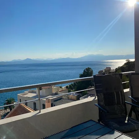 Premium Luxury With Breathtaking Views לוטראקי