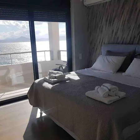 Premium Luxury With Breathtaking Views דירה לוטראקי