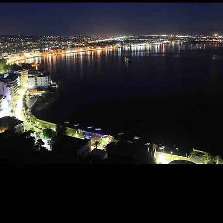 Premium Luxury With Breathtaking Views *